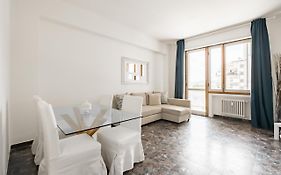 San Jacopino Roomy Flat With Balconies